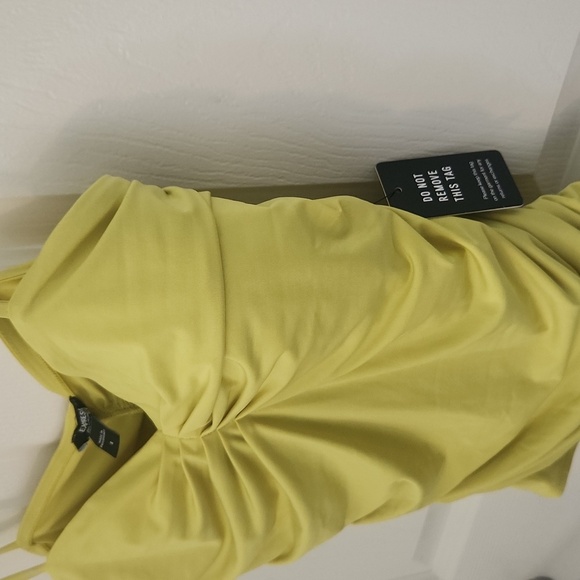 Express Light Yellow Body Contour Ruched Bodysuit Top Small - Picture 4 of 7